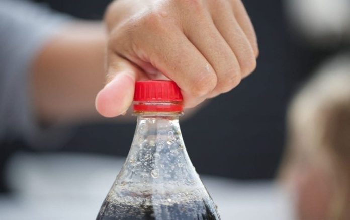 The-Big-Downside-of-Drinking-Diet-Soda-According-to-Science-752x472.jpg